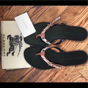 Burberry flip flops